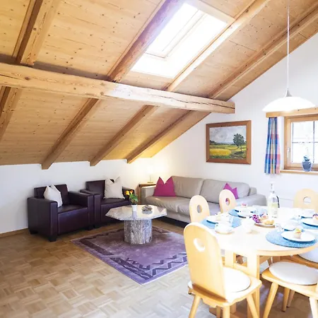 Apartamento Chasa Porta 19 *